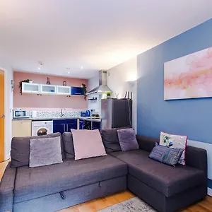 Holiday home Cosy Flat, Ultimate Comfort & Sleep!, Sheffield